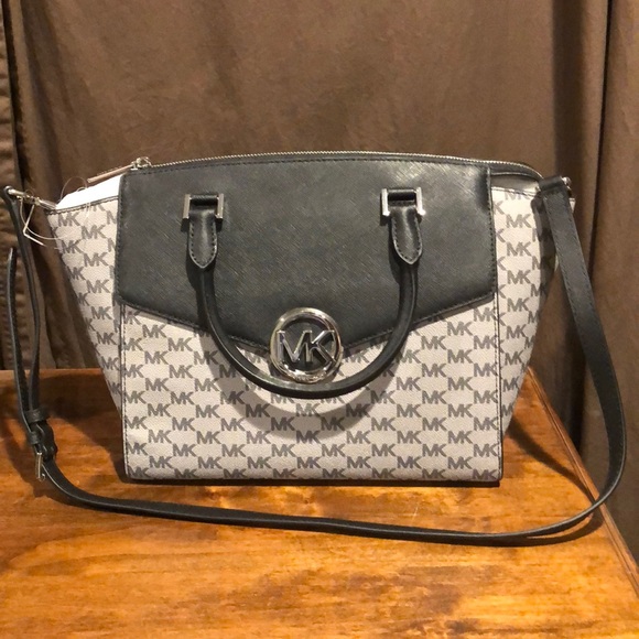 Sold. Michael Kors. Hudson black/black  lg satchel - Picture 1 of 3
